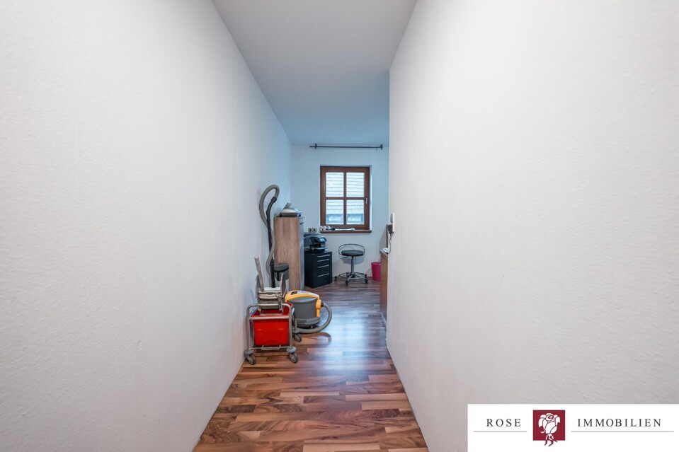 Büro Bild 1