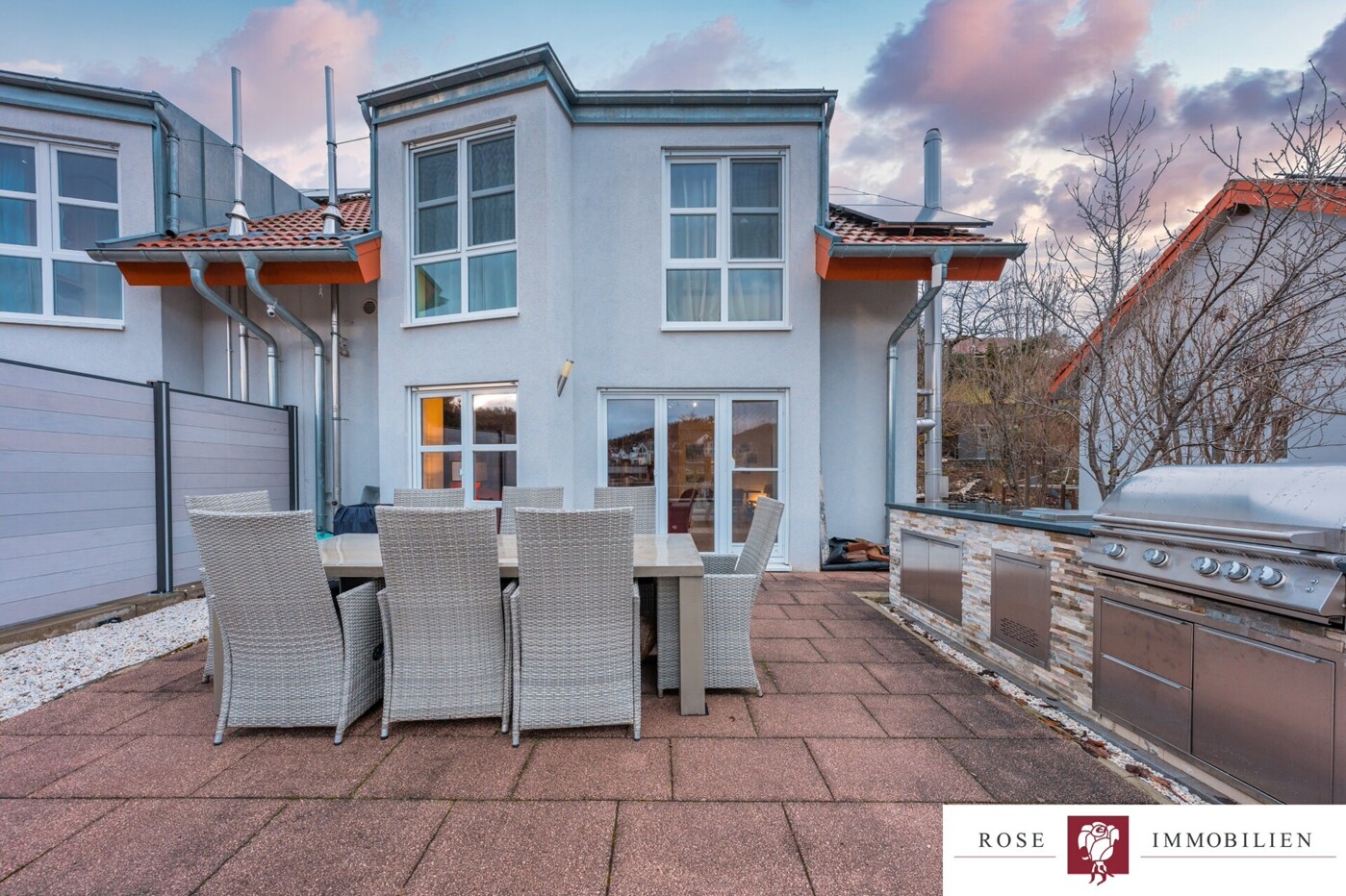 OG - Terrasse + Outdoor-Grill - Bild 4
