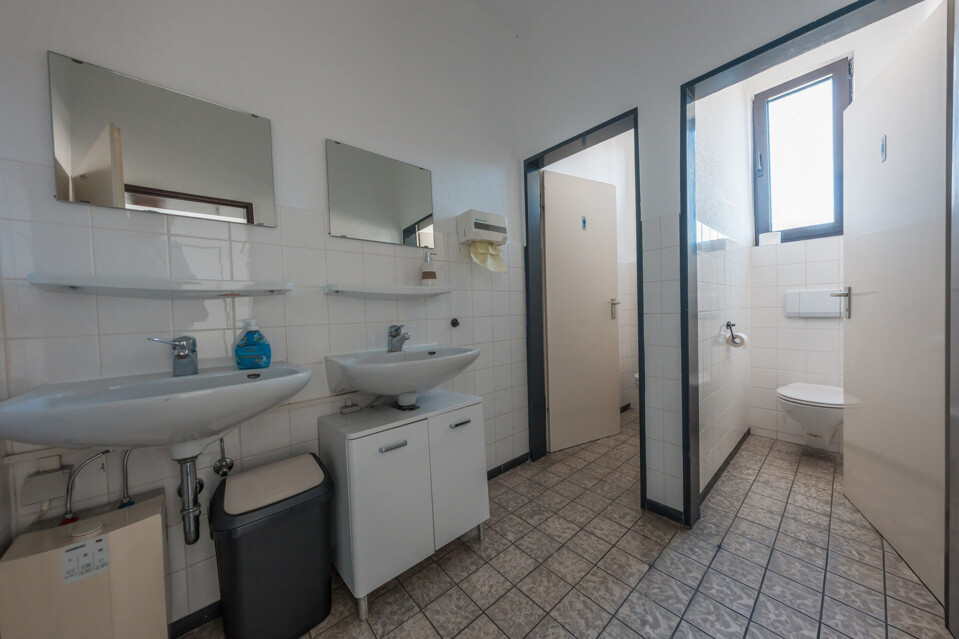 WC Bürogebäude