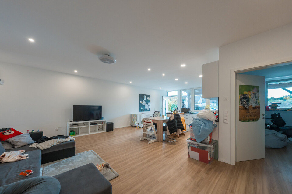 Wohn- und Essbereich Bild 2 (Wohnung)
