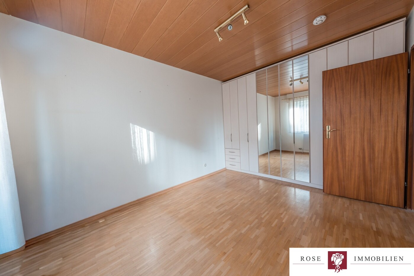 Schlafzimmer Bild 2