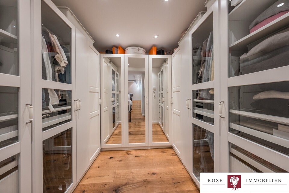 begehbarer Kleiderschrank
