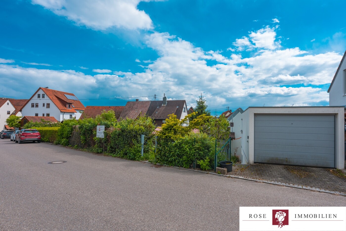 Nordansicht mit Einzelgarage