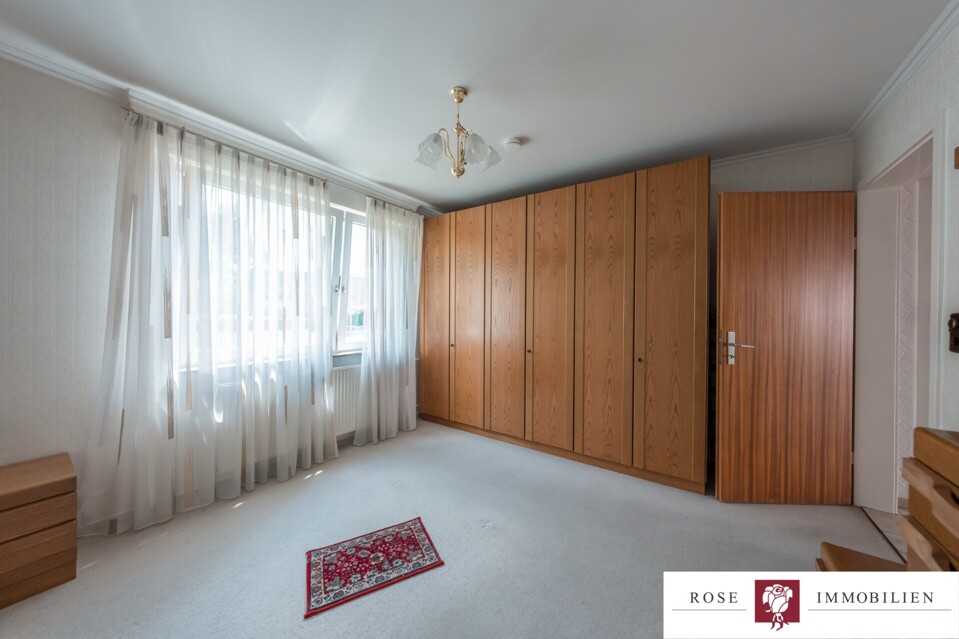Schlafzimmer EG Bild 1
