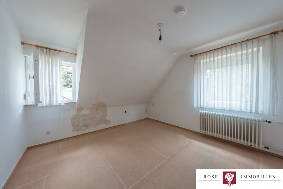 Schlafzimmer DG Bild 1