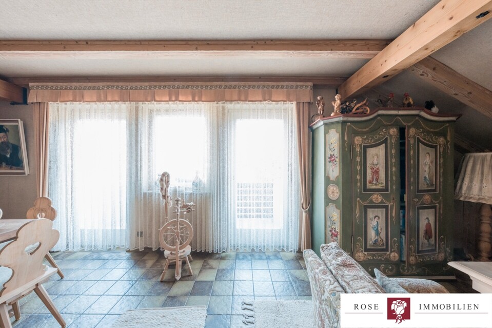 Wohn- und Esszimmer DG Bild 1