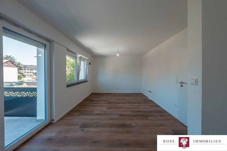 ETW Nr. 9 - OG rechts - Wohn- und Esszimmer Bild 3