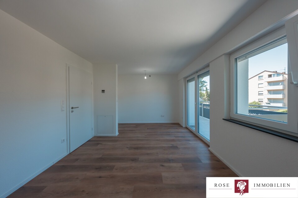 ETW Nr. 9 - OG rechts - Wohn- und Esszimmer Bild 2