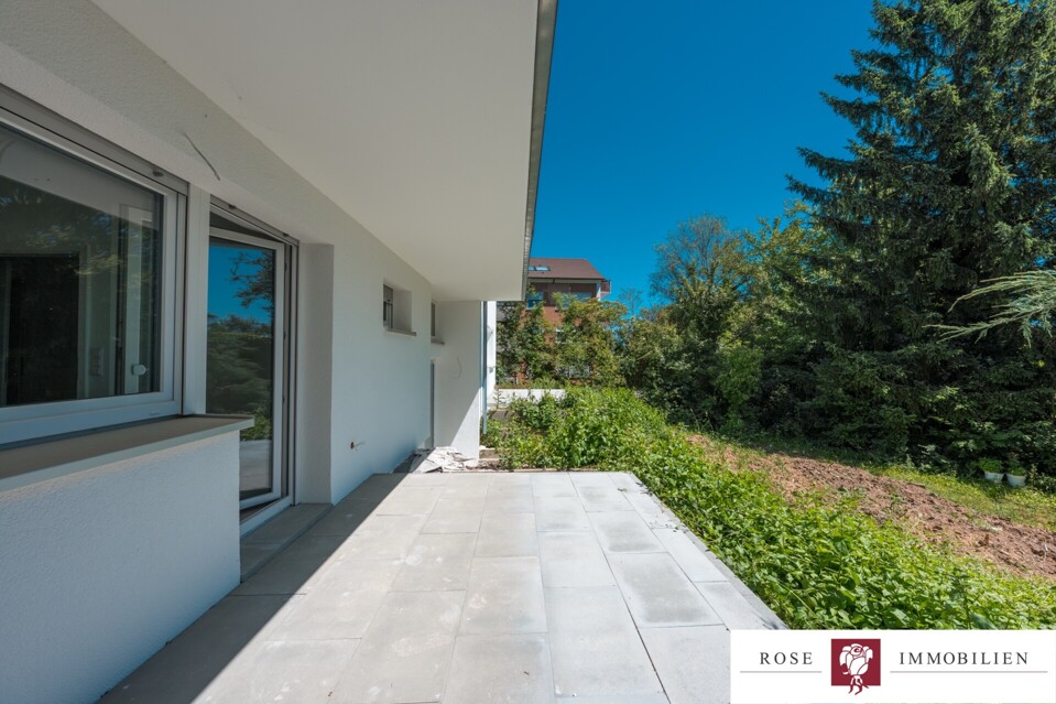 ETW Nr. 5 - EG rechts - Terrasse Bild 1