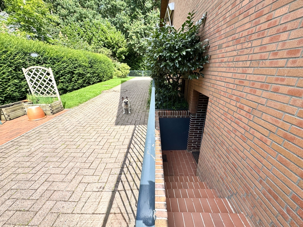separater Eingang Kellergeschoss