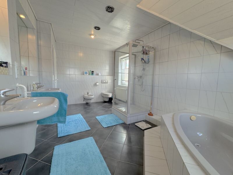 Im Merheimer Lehm 11_Badezimmer