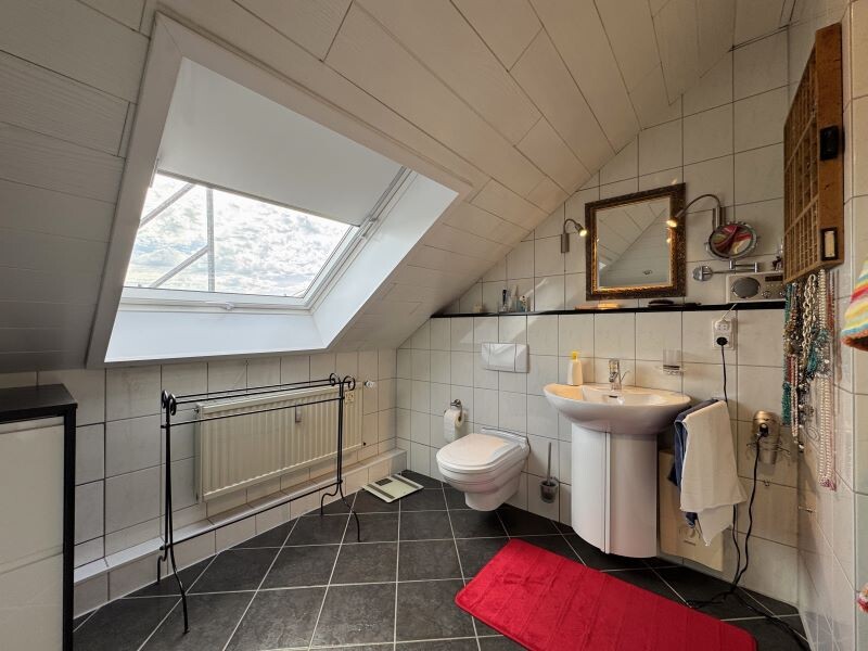 6369_Glehner Weg 41 D_WC im DG
