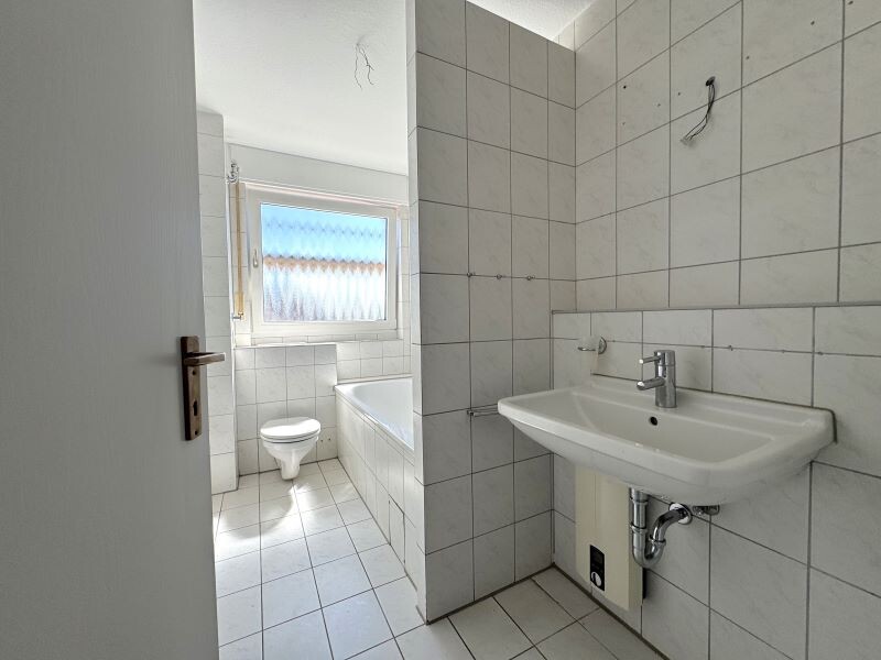 6357_Roßlenbroichstr 20_Badezimmer