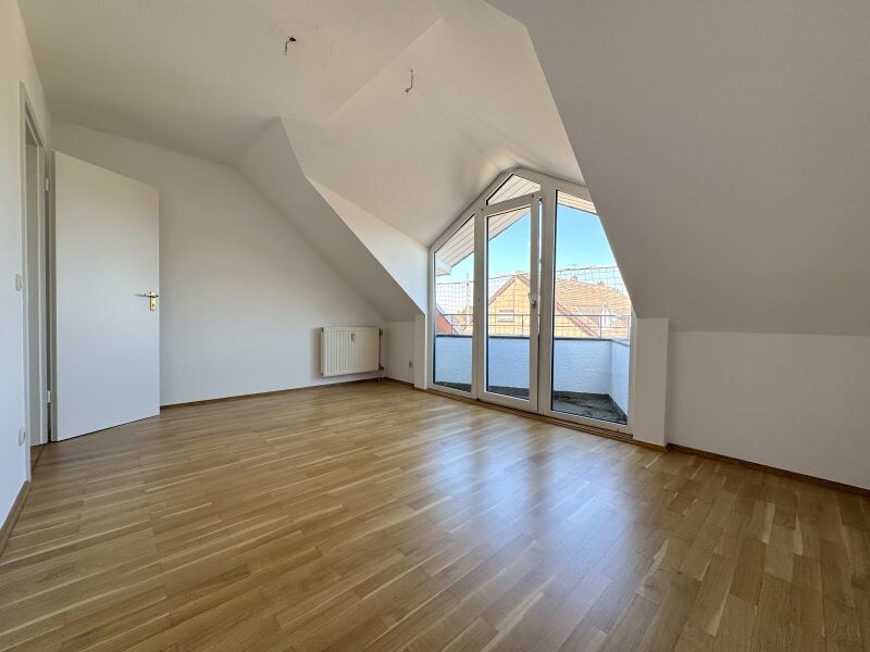 6357_Roßlenbroichstr 20_Kinderzimmer mit Balkon