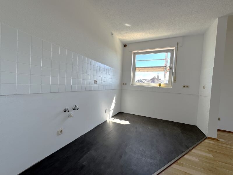 6357_Roßlenbroichstr 20_Küche