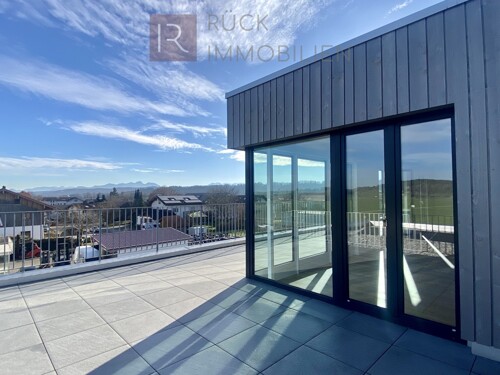 Dachterrasse mit Bergblick