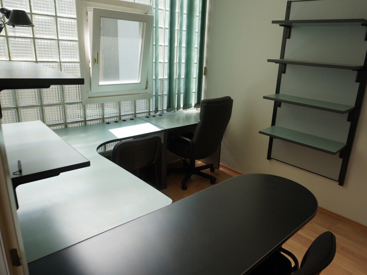 Büro 7
