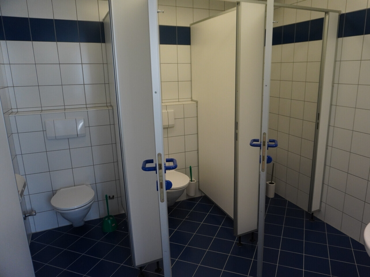 WC Damen OG