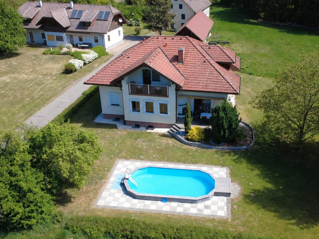 Haus Ansicht Pool 2