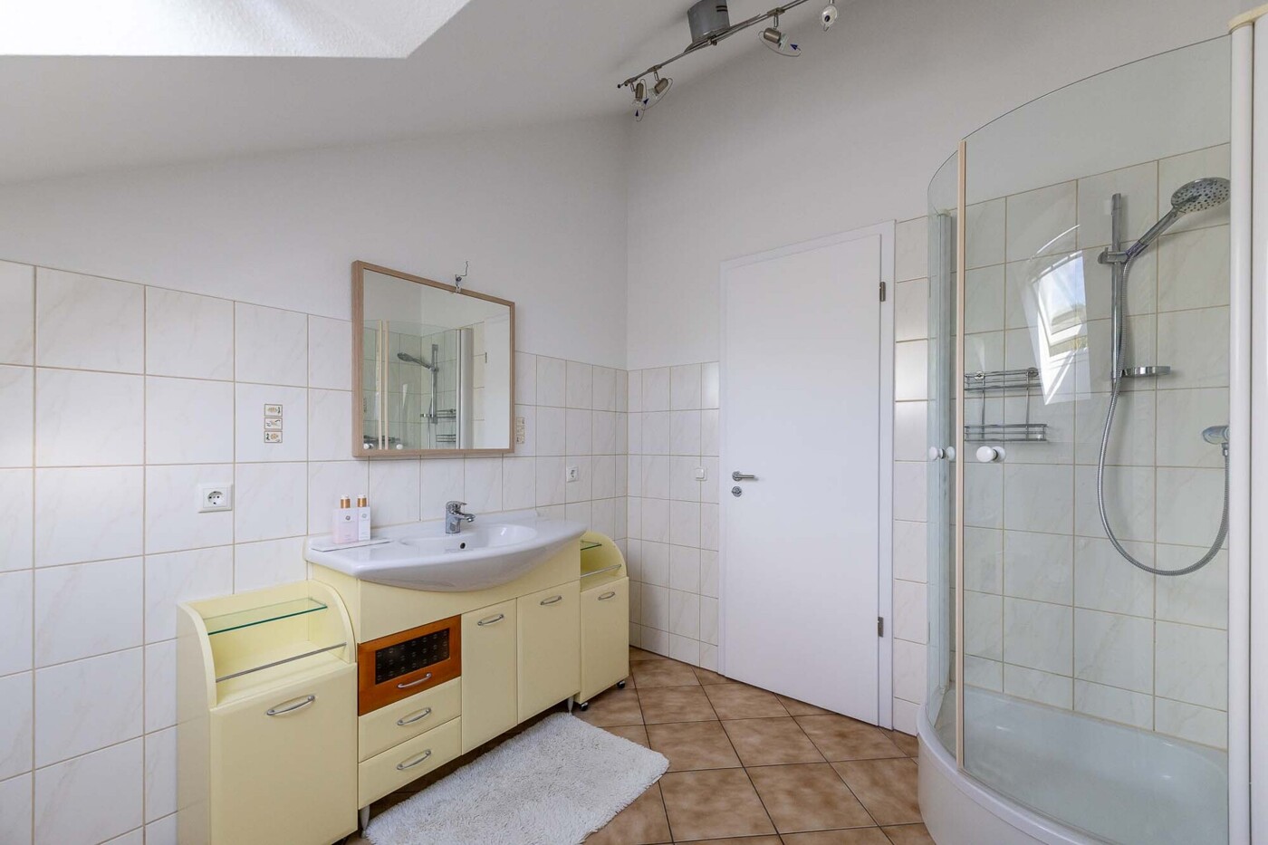 Badezimmer DG