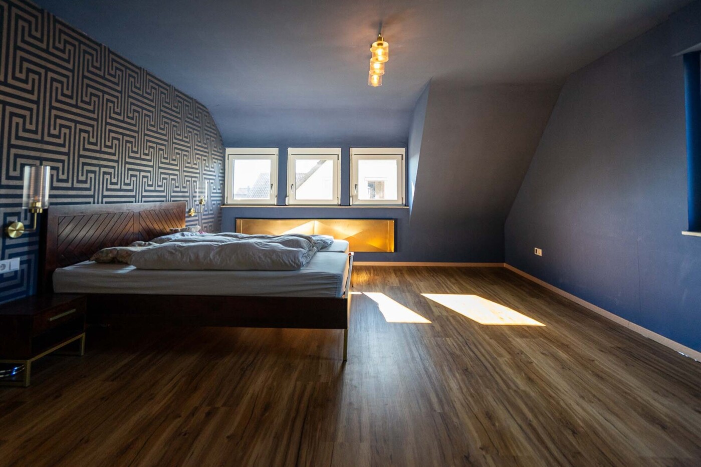 Schlafzimmer (2)