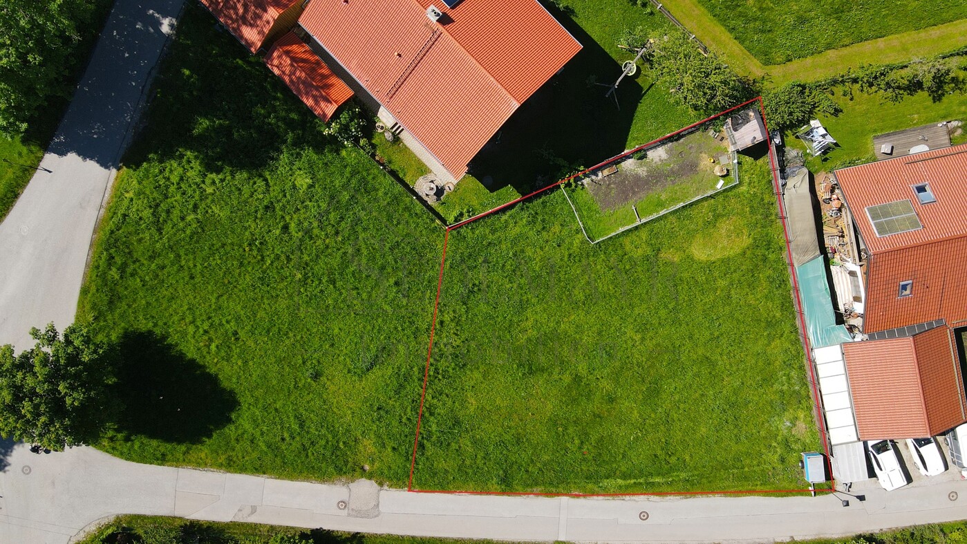 Luftbild mit Grundstückgrenze