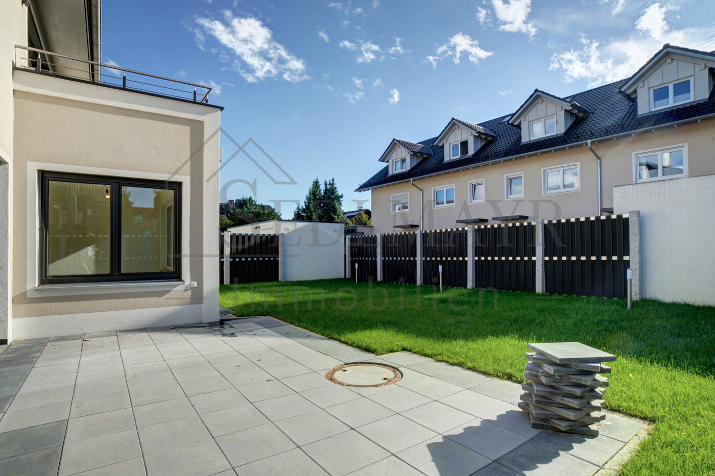 Ansicht EG Terrasse und Garten 2