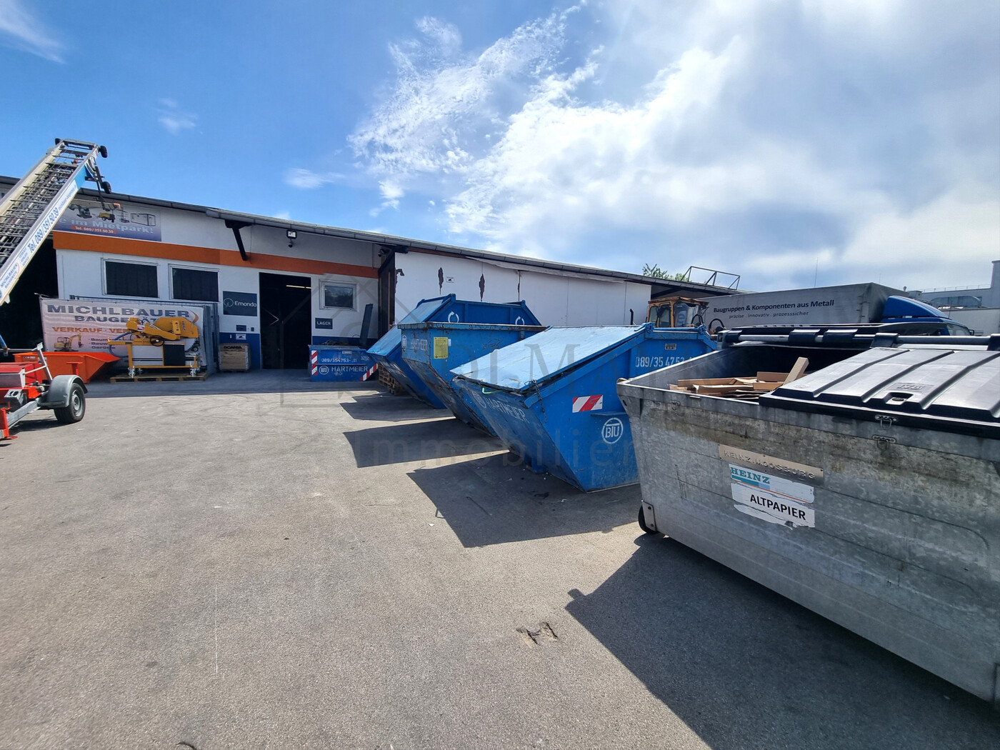 Ansicht Zufahrt + Außenfläche Lagerhalle