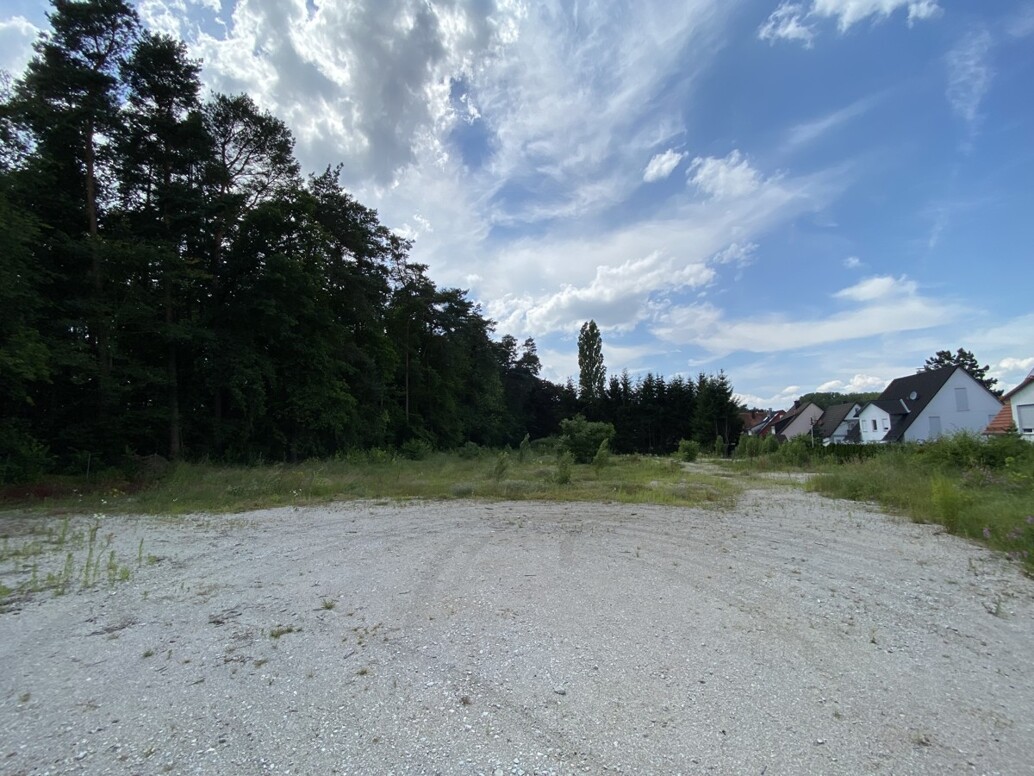 Grundstück