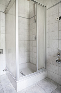 Dusche EG