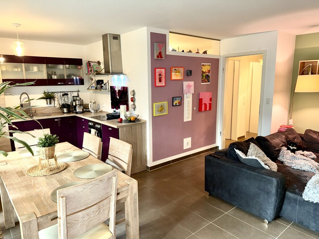 Wohnzimmer m. Küchenbereich