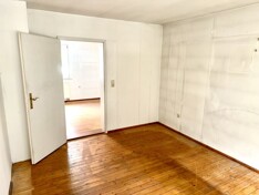 Zimmer 4