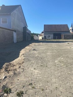 Grundstück