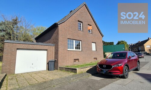 Frontansicht mit Garage