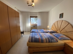 Schlafzimmer (2)