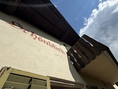 Schrift Fassade