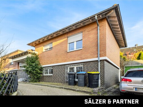 Straßenansicht