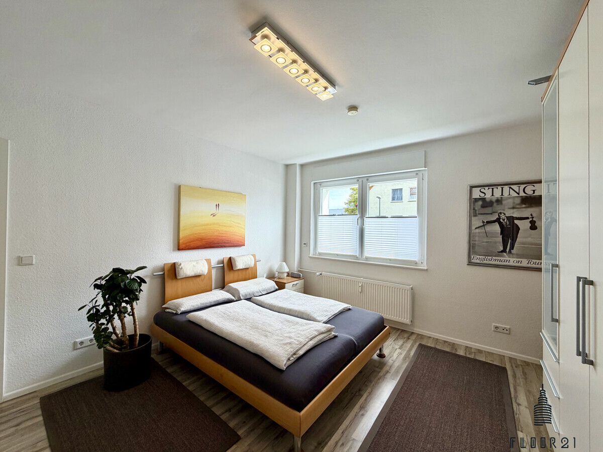 Schlafzimmer EG L
