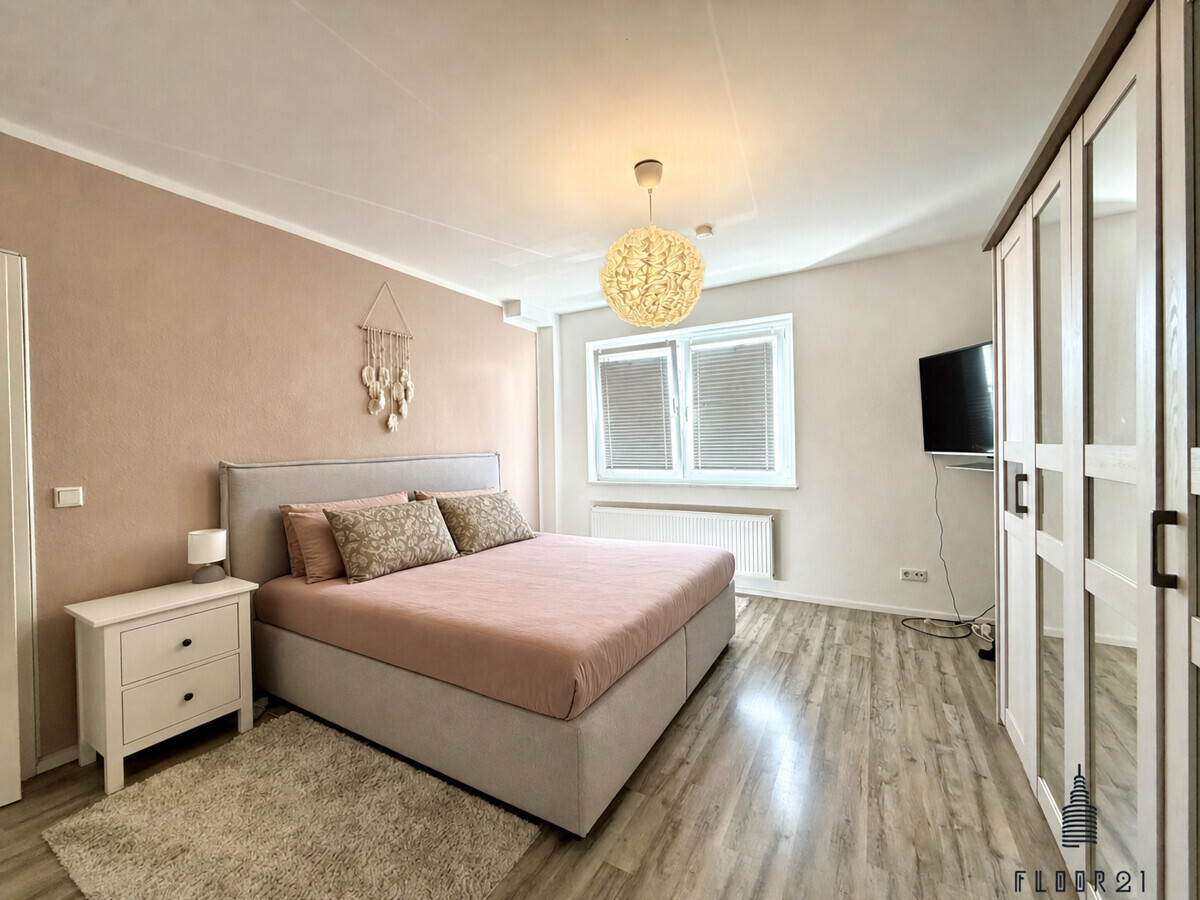 Schlafzimmer OG L