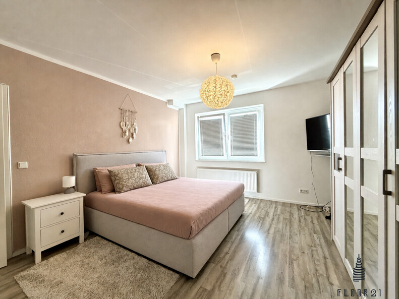 Schlafzimmer OG L