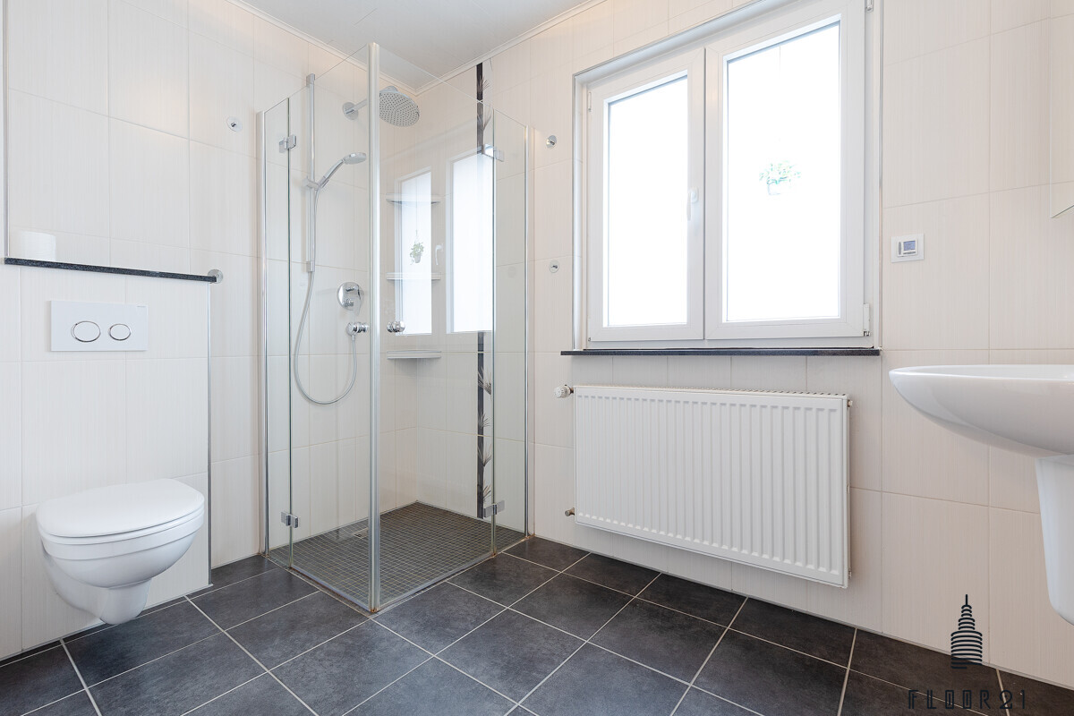 Tageslichtbad im Erdgeschoss