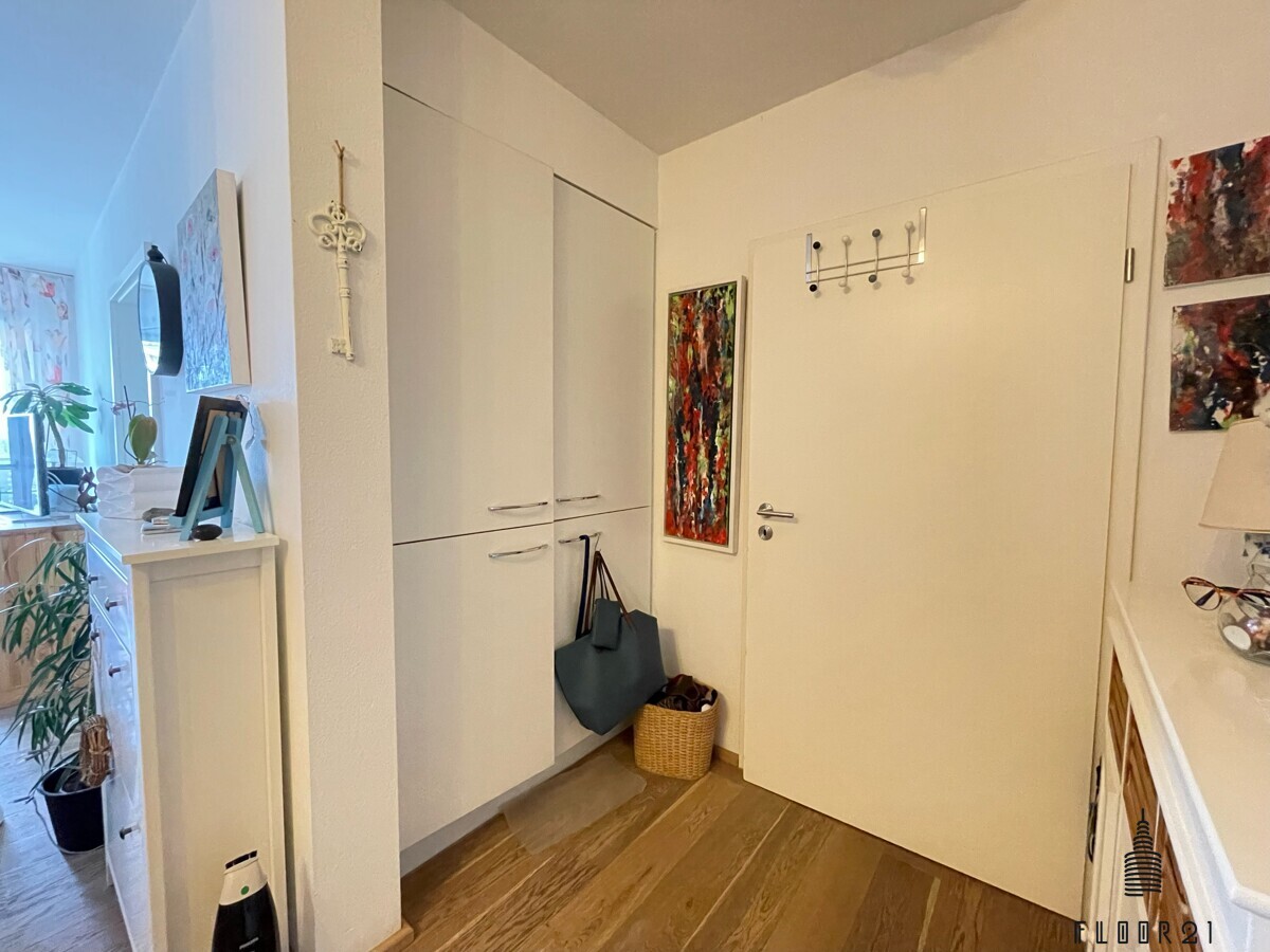 Diele mit Einbauschrank