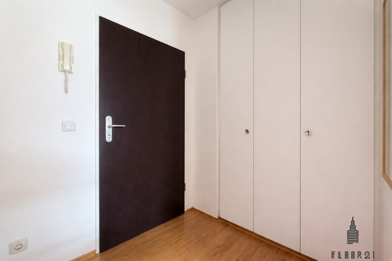 Flur mit Einbauschrank