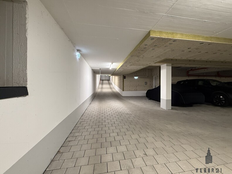 Ein- und Ausfahrt Tiefgarage