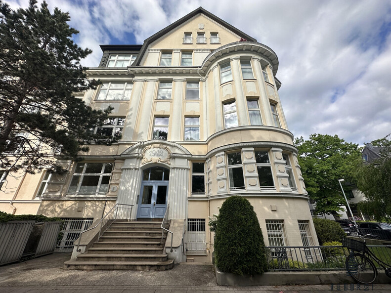 Gebäude