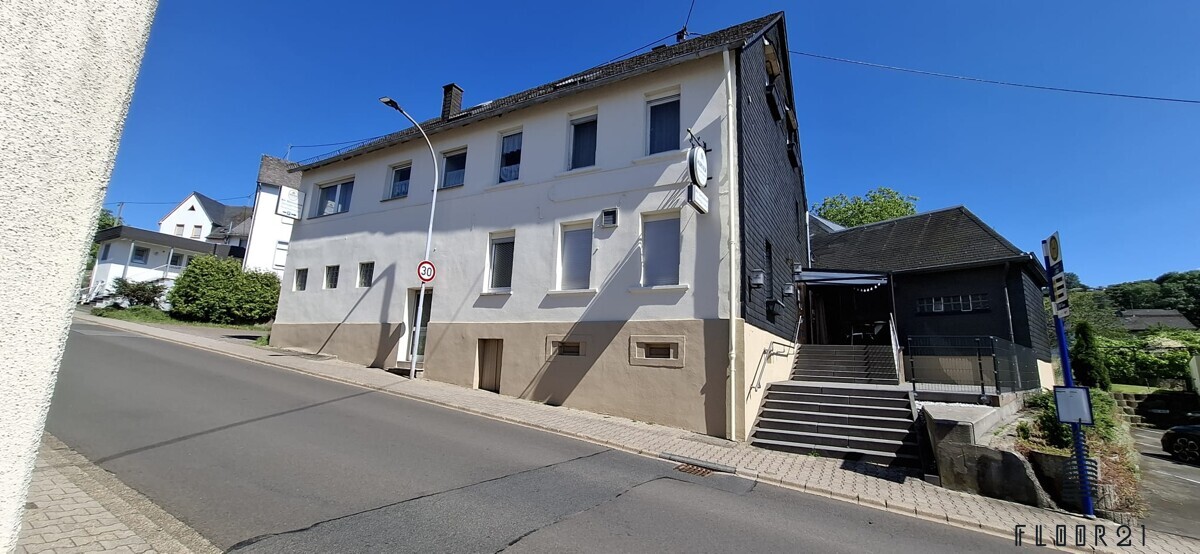 Strassenansicht 2