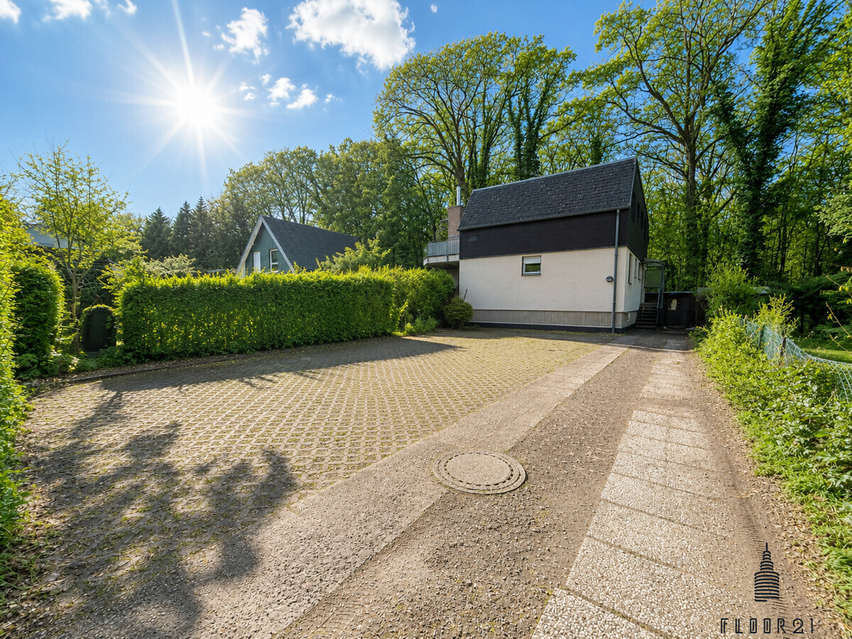 Hausansicht, Parken