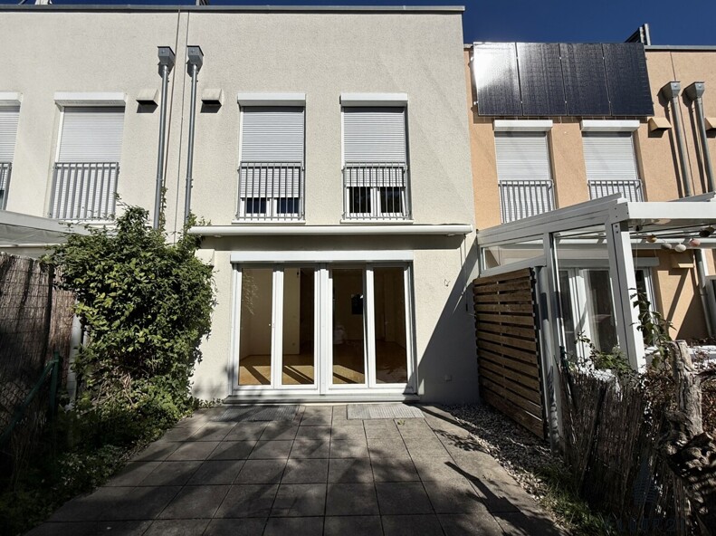 Terrasse mit Potential