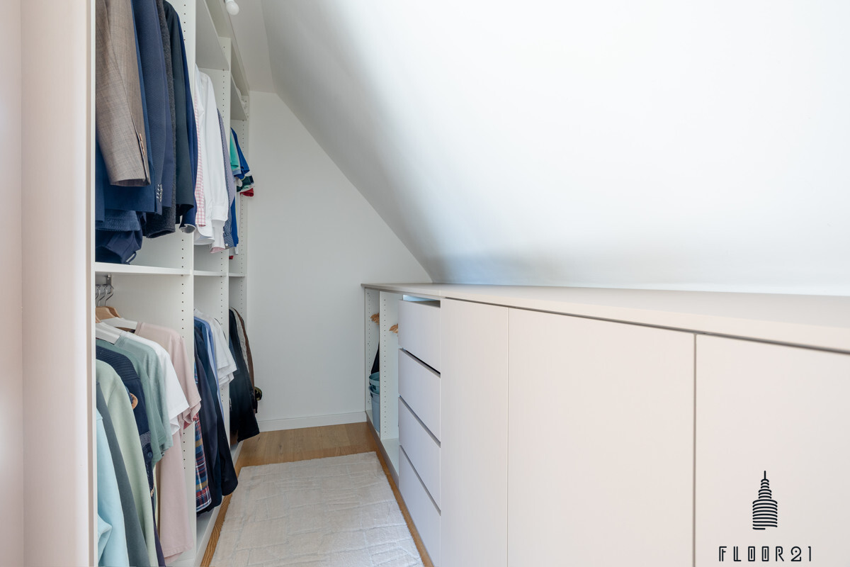 Begehbarer Schrank