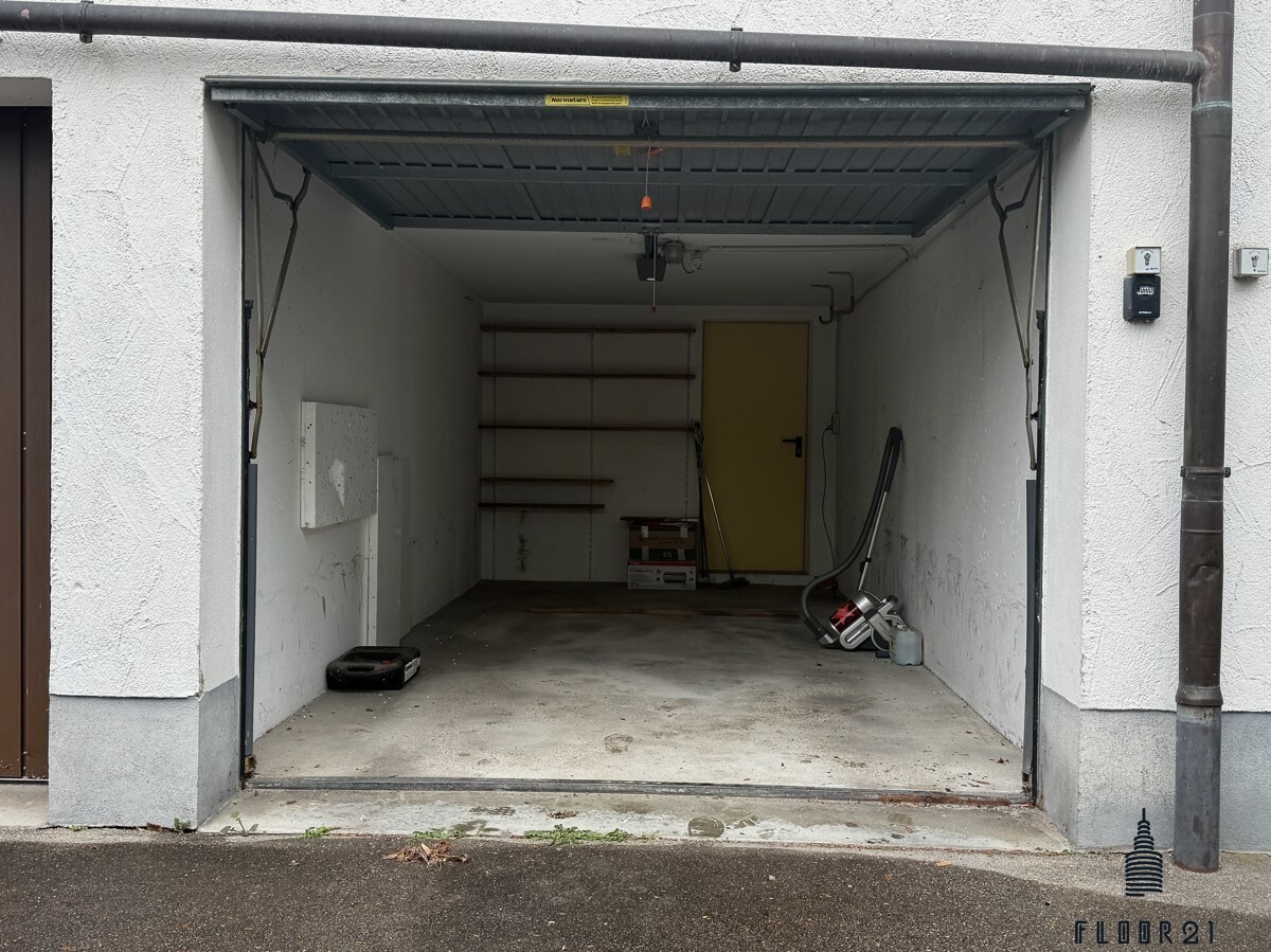 Garage mit Hauszugang